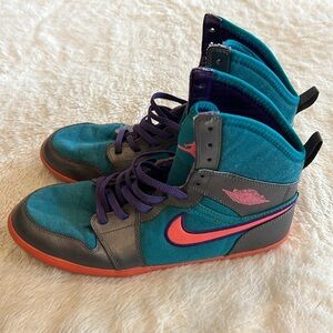 Nike Jordan Skinny high top sneakers 6Y vintage